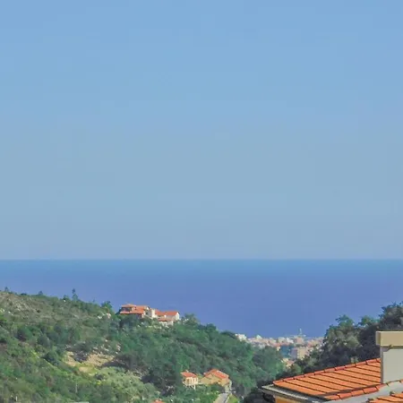 Piera Holiday home Loano